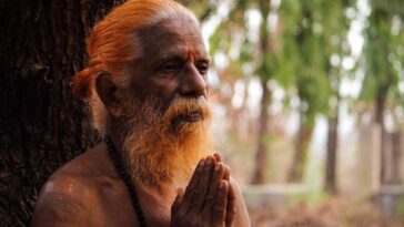 saint 2356564 960 720